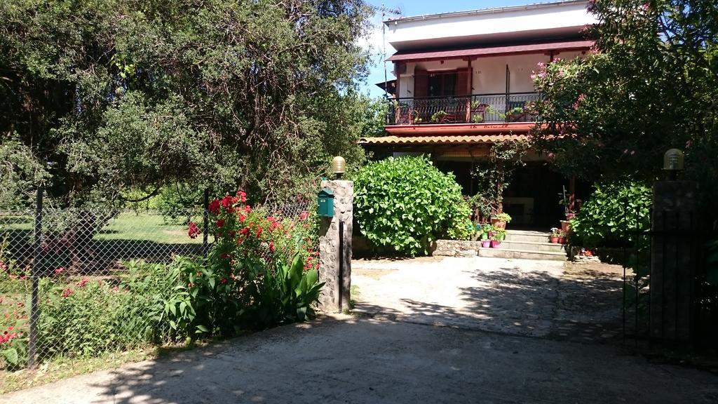 Hotel Akamatis Giorgos Therma  Exterior foto